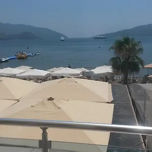 La Отель